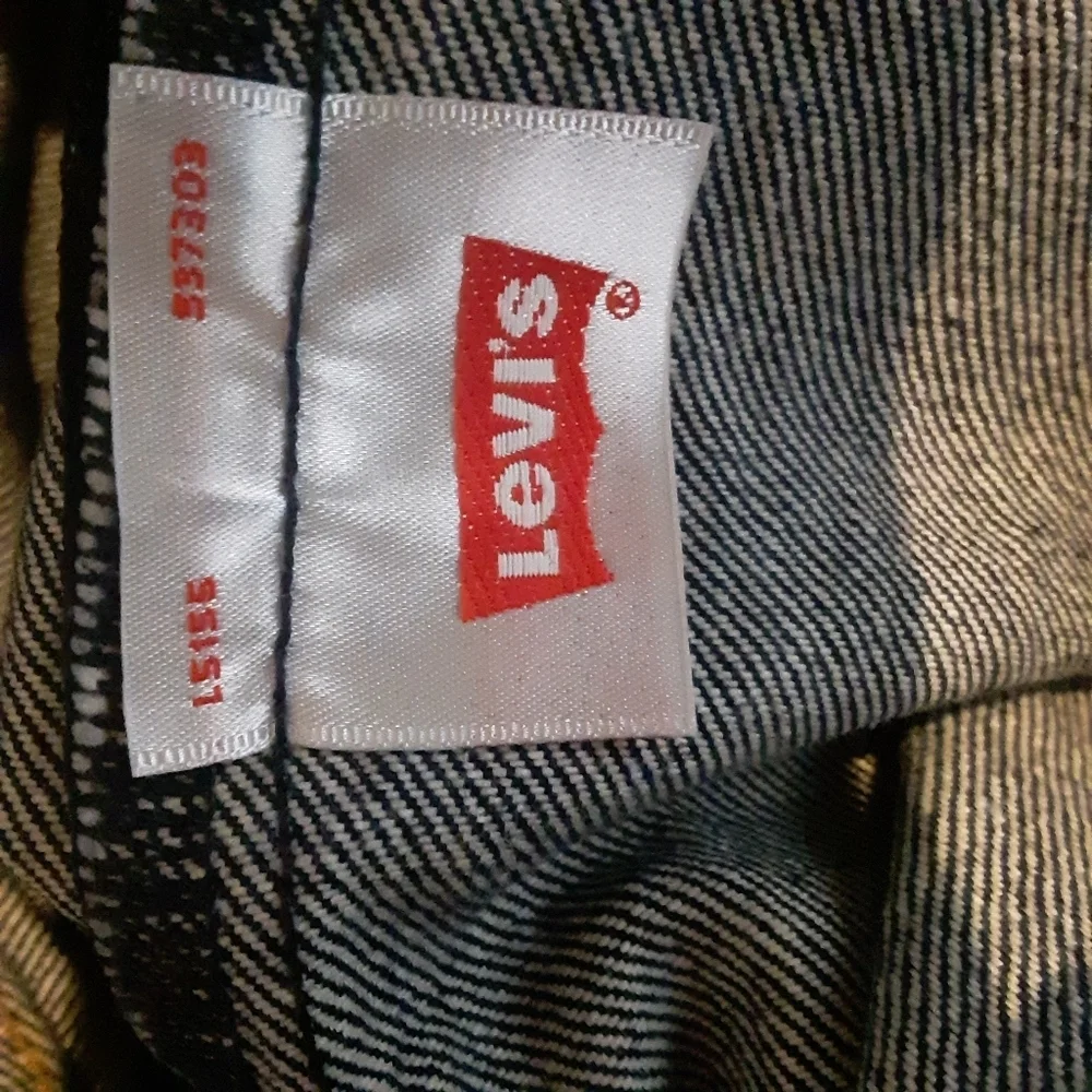 Levi Strauss & Co. 501 Button Fly Denim 5-Pocket Jeans Levis Men's 36Wx32L
